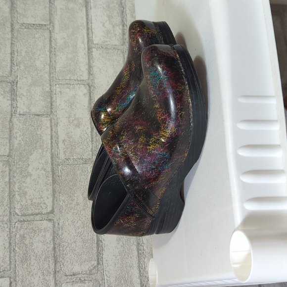 Dansko Shoes - Dansko Colorful Paint Strokes Lines Black size 38